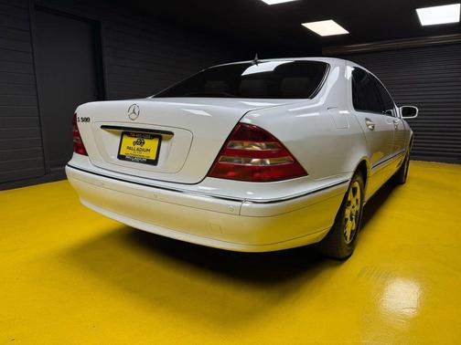 2000 Mercedes-Benz S-Class S 500 Sedan 4D