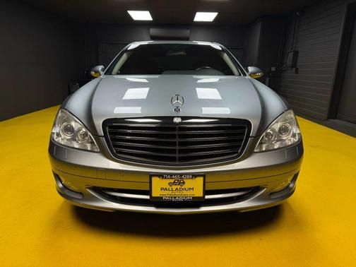 2007 Mercedes-Benz S-Class S 550 Sedan 4D