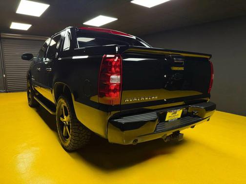 2013 Chevrolet Avalanche LTZ