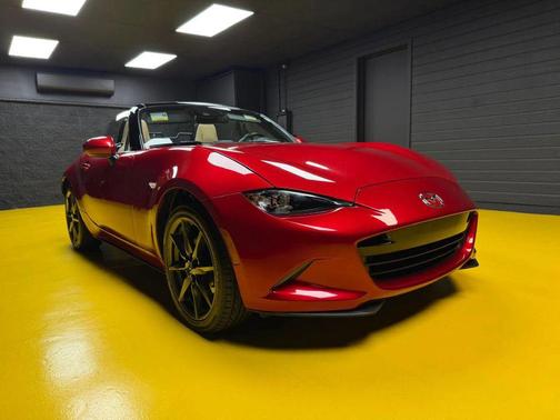 Red 2016 Mazda MX-5 Miata Grand Touring