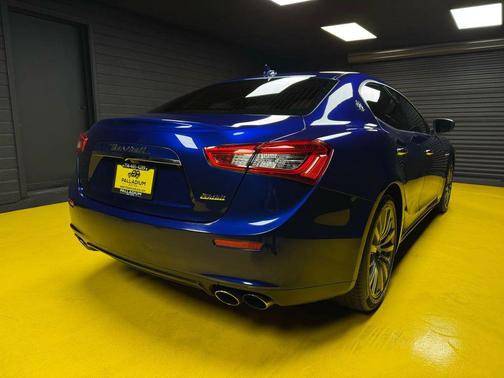 2017 Maserati Ghibli Base