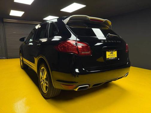 2014 Porsche Cayenne Cayenne