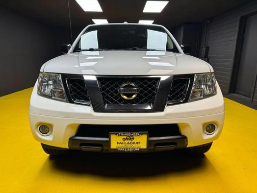 2015 Nissan Frontier SV