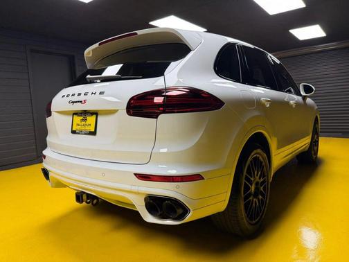 2017 Porsche Cayenne S