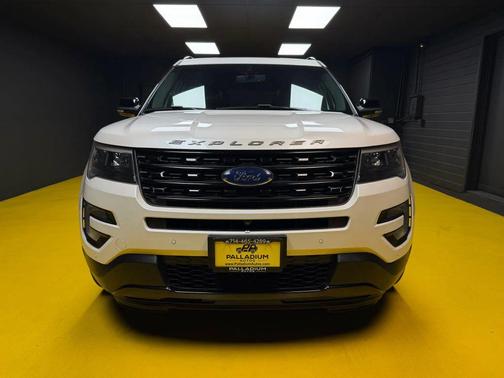 2017 Ford Explorer sport