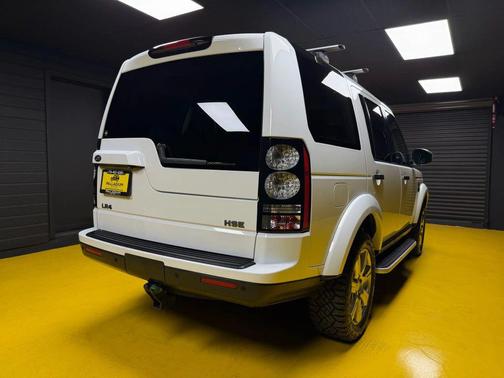 2015 Land Rover LR4 Base