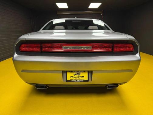 2011 Dodge Challenger Base