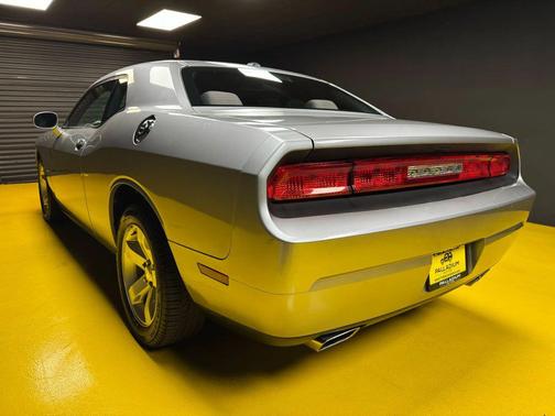 2011 Dodge Challenger Base