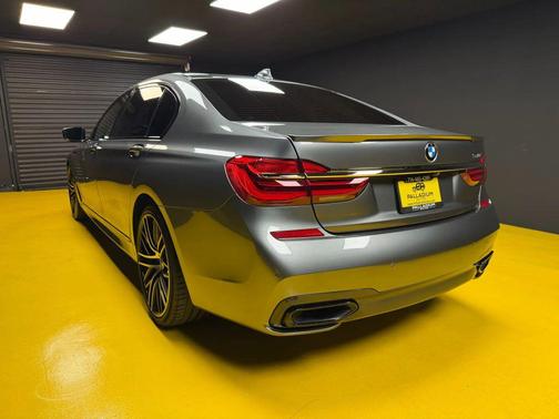 2018 BMW 740 740i Sedan 4D