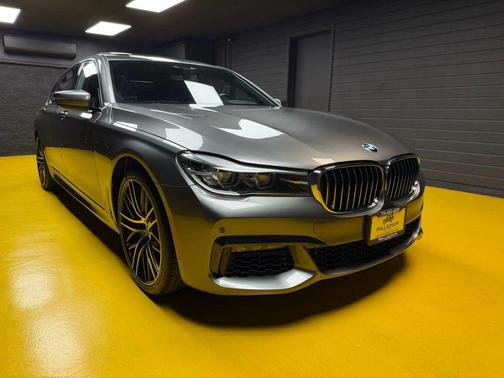 2018 BMW 740 740i Sedan 4D