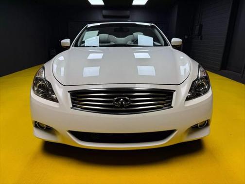 2011 INFINITI G37 Base
