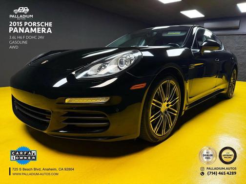 2015 Porsche Panamera 4