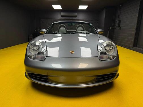 2004 Porsche Boxster Cabriolet 2D