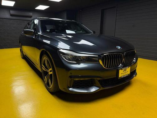 2016 BMW 740 740i Sedan 4D