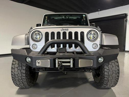 Billet Metallic Clearcoat 2014 Jeep Wrangler Unlimited Sahara