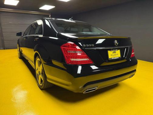 2013 Mercedes-Benz S-Class S 550 Sedan 4D