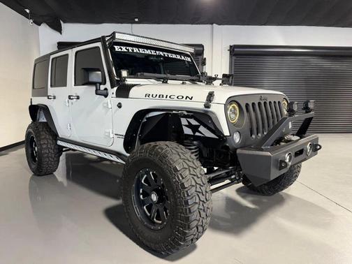 Bright White Clearcoat 2015 Jeep Wrangler Unlimited Rubicon