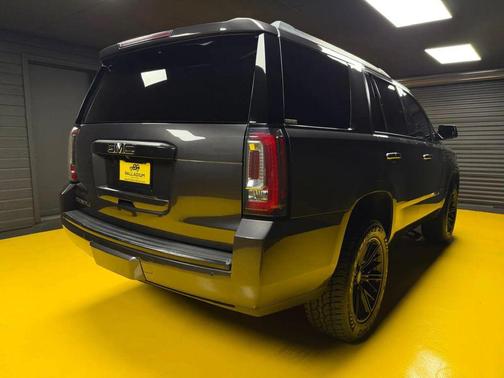 Iridium Metallic 2018 GMC Yukon Denali