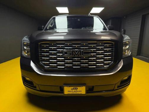 Iridium Metallic 2018 GMC Yukon Denali