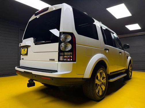 White 2016 Land Rover LR4 Base