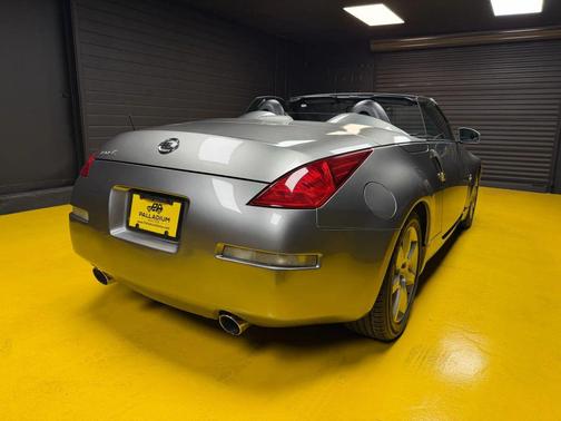 2004 Nissan 350Z Touring