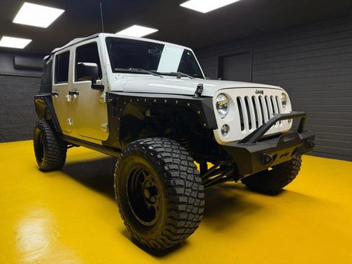 Bright White Clearcoat 2017 Jeep Wrangler Unlimited Sport
