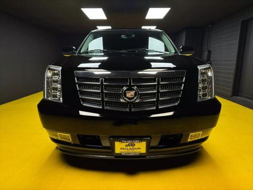 2013 Cadillac Escalade Sport