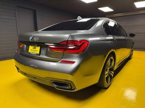2019 BMW 740 740i Sedan 4D
