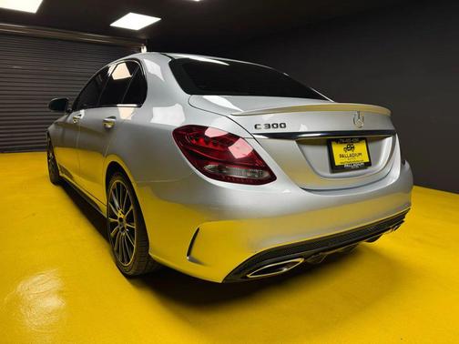 2018 Mercedes-Benz C-Class C 300 Sedan 4D