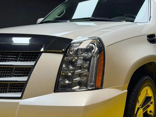 2012 Cadillac Escalade Platinum Edition