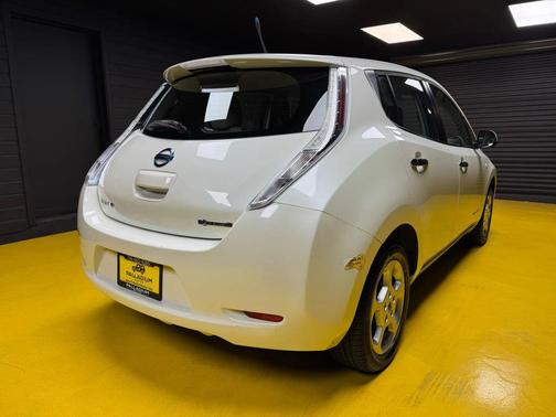 2012 Nissan Leaf SV