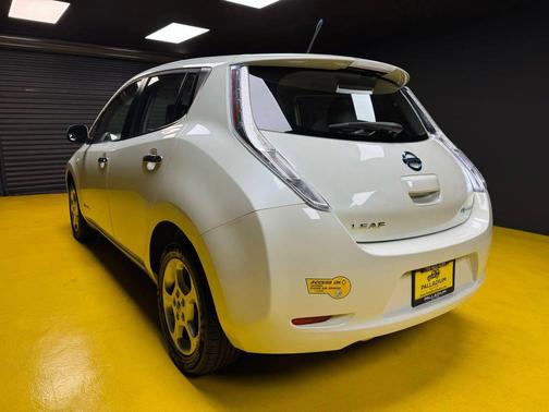 2012 Nissan Leaf SV
