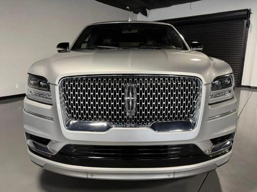 Ingot Silver Metallic 2018 Lincoln Navigator Reserve