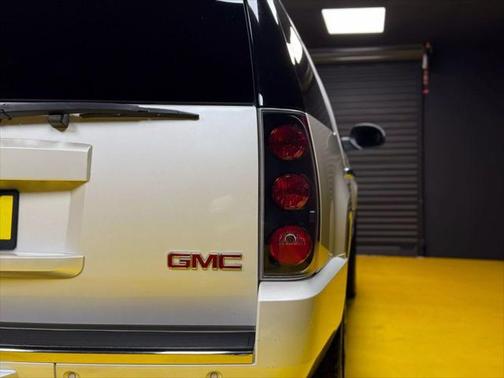 2010 GMC Yukon XL Denali