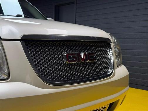 2010 GMC Yukon XL Denali