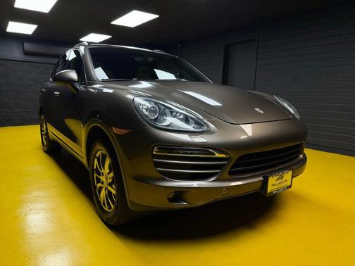 2014 Porsche Cayenne Cayenne