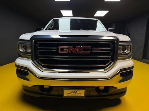White 2017 GMC Sierra 1500 Base