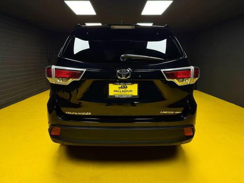 2015 Toyota Highlander Limited Platinum