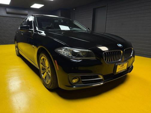 2016 BMW 528 528i Sedan 4D