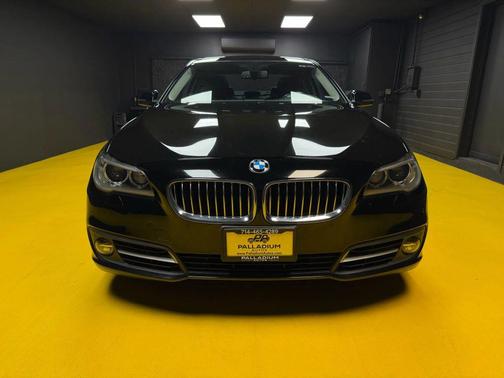 2016 BMW 528 528i Sedan 4D
