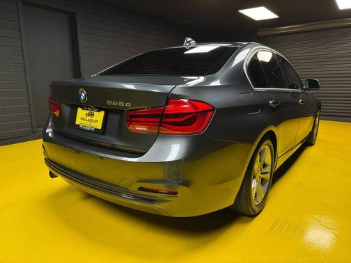2018 BMW 328d 328d Sedan 4D