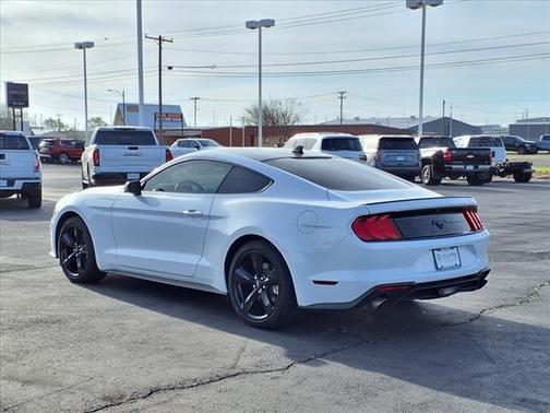 2022 Ford Mustang EcoBoost