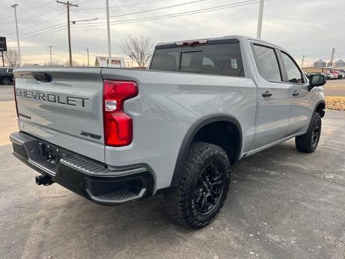 2024 Chevrolet Silverado 1500 ZR2