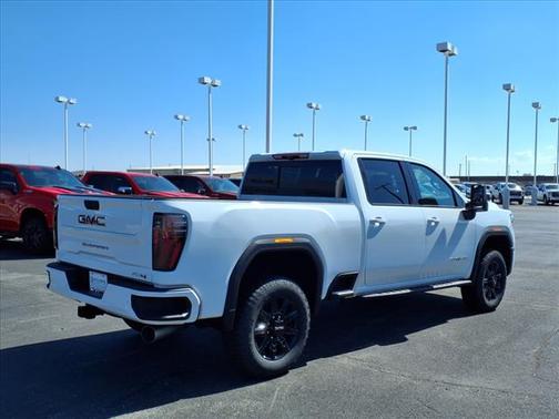 2025 GMC Sierra 2500 AT4