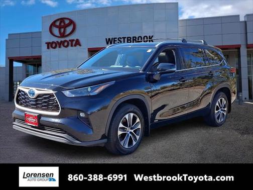 2022 Toyota Highlander Hybrid XLE