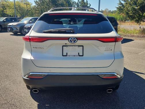 2021 Toyota Venza XLE