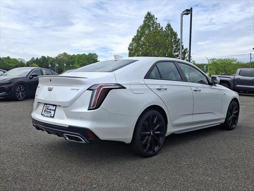2022 Cadillac CT4 Sport