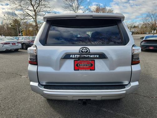 2024 Toyota 4Runner TRD Off Road
