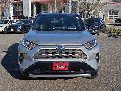 2021 Toyota RAV4 Hybrid SE