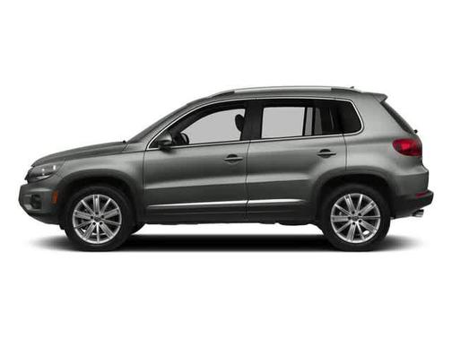 Pure White 2016 Volkswagen Tiguan SE
